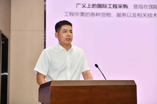 1757901014389663.jpg 文元潇.jpg