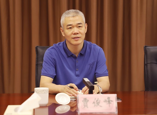 贾俊峰.jpg