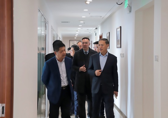 参观.jpg