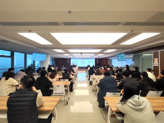 市律协举办商务礼仪与职业形象专题讲座（挂网版）.jpg
