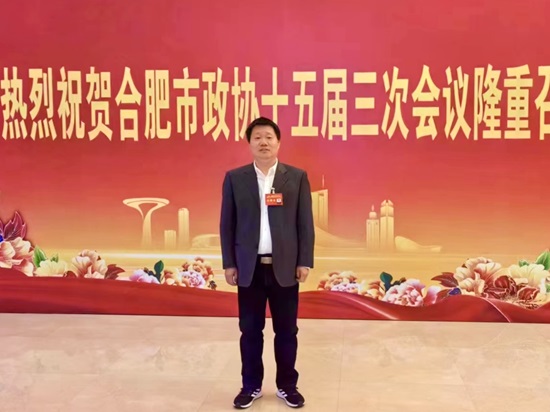 张亚.jpg