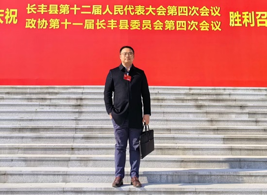 丁大龙.jpg