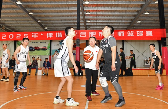 王宏.jpg
